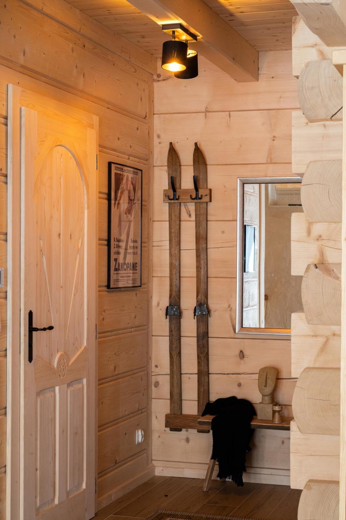 Udanypobyt Tatrzanskie Chalet *